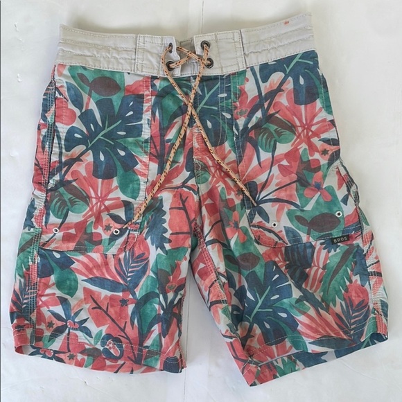 Howler Brothers Boys Red and Green Swim Trunks Tropical Design Medium - Picture 1 of 14